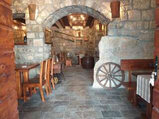 Виллы Villa Old Castle Apartments Котор Вилла с собственным бассейном-2