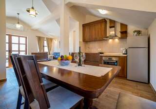 Виллы Villa Old Castle Apartments Котор Вилла с собственным бассейном-19