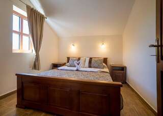 Виллы Villa Old Castle Apartments Котор Вилла с собственным бассейном-23