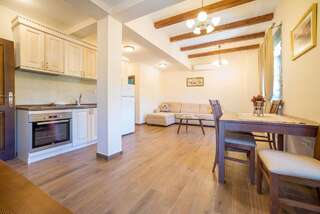 Виллы Villa Old Castle Apartments Котор Вилла с собственным бассейном-28