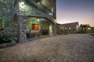 Виллы Villa Old Castle Apartments Котор Вилла с собственным бассейном-47