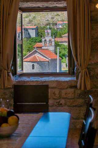 Виллы Villa Old Castle Apartments Котор Вилла с собственным бассейном-75