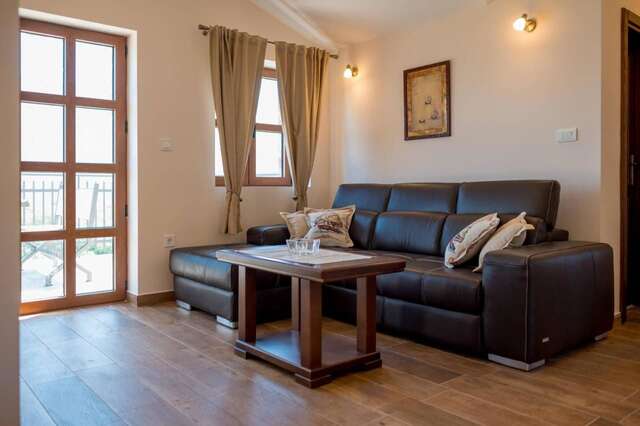 Виллы Villa Old Castle Apartments Котор-32